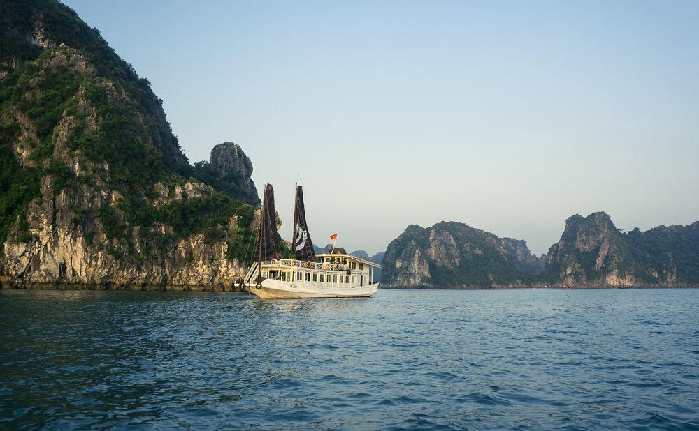 Bhaya Legend Cruises 호텔 하롱 외부 사진